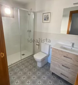 Chalet de 3 dormitorios con piscina en Alhendín
