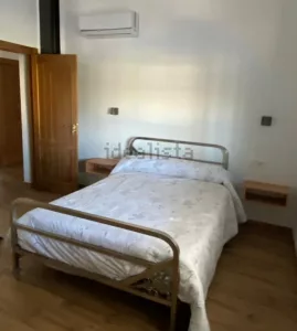 Chalet de 3 dormitorios con piscina en Alhendín