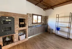 Chalet de 3 dormitorios con piscina en Alhendín