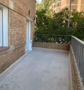 Piso reformado de 2 dormitorios en el Zaidín