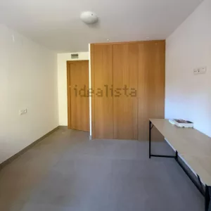 Piso reformado de 2 dormitorios en el Zaidín