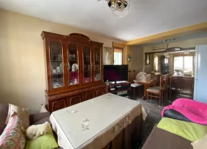 Casa de 4 dormitorios y garaje en Albolote