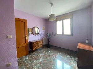 Casa de 4 dormitorios y garaje en Albolote