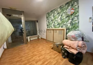 Casa de 4 dormitorios y garaje en Albolote