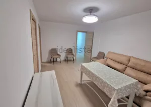 Piso reformado de 3 dormitorios en Arabial