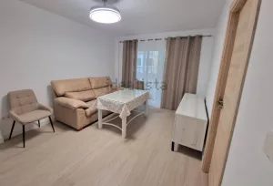 Piso reformado de 3 dormitorios en Arabial