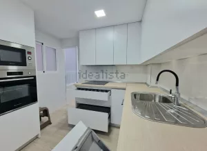 Piso reformado de 3 dormitorios en Arabial