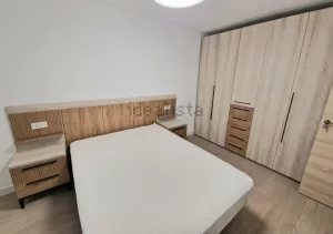 Piso reformado de 3 dormitorios en Arabial