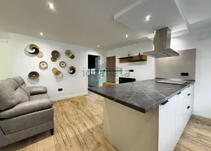 Piso reformado de 2 dormitorios en Cájar