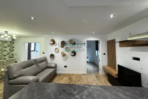 Piso reformado de 2 dormitorios en Cájar