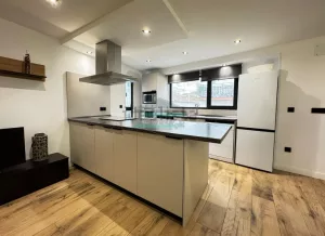 Piso reformado de 2 dormitorios en Cájar