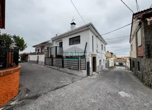 Piso reformado de 2 dormitorios en Cájar