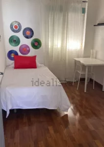 Piso para 4 estudiantes en Plaza de Toros en Granada