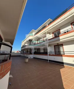 Piso de 2 dormitorios con garaje en Armilla