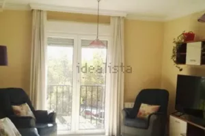 Piso de 4 dormitorios en Granada centro