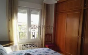 Piso de 4 dormitorios en Granada centro