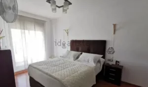 Casa de 4 dormitorios con garaje en La Zubia