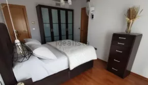 Casa de 4 dormitorios con garaje en La Zubia