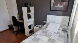 Casa de 4 dormitorios con garaje en La Zubia