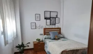 Casa de 4 dormitorios con garaje en La Zubia