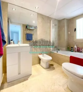 Piso de alquiler con 2 dormitorios en Granada