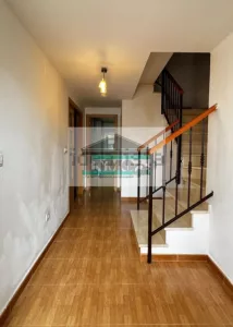 Casa con 4 dormitorios y piscina en Belicena