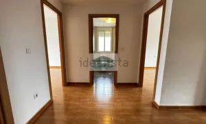 Casa con 4 dormitorios y piscina en Belicena