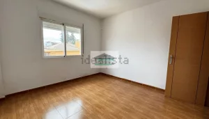 Casa con 4 dormitorios y piscina en Belicena