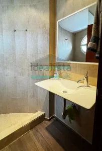 Dúplex reformado con 3 dormitorios y garaje