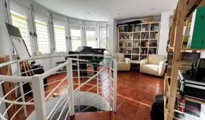 Dúplex reformado con 3 dormitorios y garaje