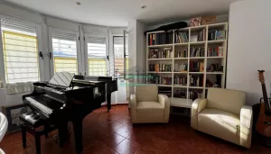 Dúplex reformado con 3 dormitorios y garaje