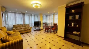 Piso de alquiler 3 dormitorios en Arabial