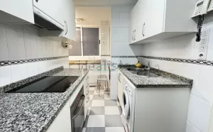 Piso de alquiler 3 dormitorios en Arabial