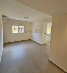 Piso reformado con 3 dormitorios en El Zaidín