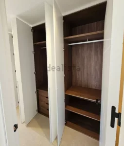 Piso reformado con 3 dormitorios en El Zaidín