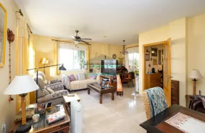 Chalet de 3 dormitorios en La Zubia