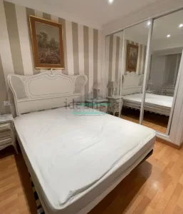 Piso de alquiler con 3 dormitorios en Arabial