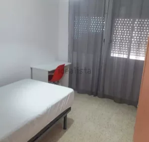 Piso para 5 estudiantes en Camino de Ronda