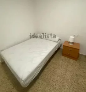 Piso para 4 estudiantes en el centro de Granada