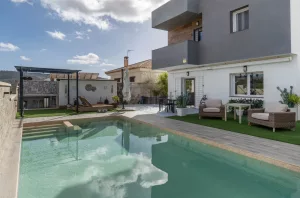 Chalet de 4 dormitorios en Atarfe