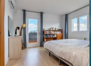 Chalet de 4 dormitorios en Atarfe