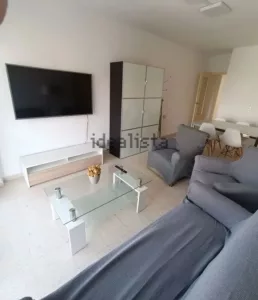 Piso para 4 estudiantes en Camino de Ronda