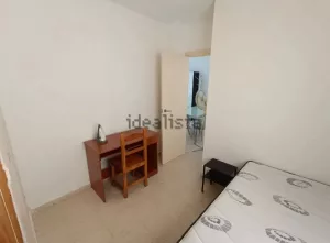 Piso para 4 estudiantes en Camino de Ronda