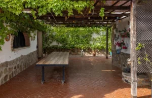 Chalet de 7 dormitorios en Cúllar Vega
