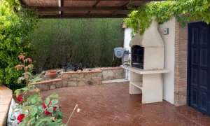 Chalet de 7 dormitorios en Cúllar Vega