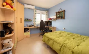 Chalet de 7 dormitorios en Cúllar Vega