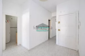 Piso de 3 dormitorios para inversión en Granada