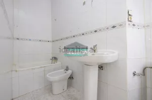 Piso de 3 dormitorios para inversión en Granada