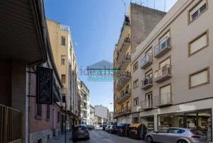Piso de 3 dormitorios para inversión en Granada
