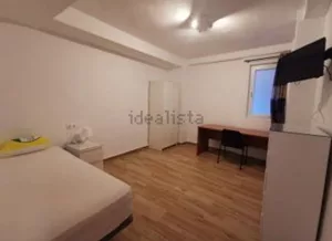 Piso para 5 estudiantes en Granada centro